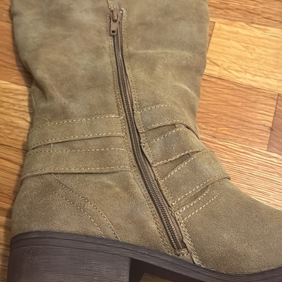 Taupe Brown Knee High Boot Combat Riding Size 10 Shoe Dazzle Neely‎ New Casual - Picture 5 of 9